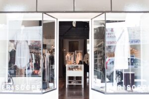 Ouverture d’une boutique de vêtements